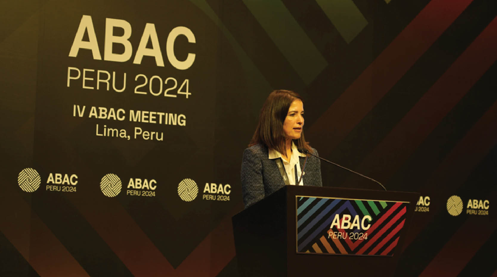 Giới lãnh đạo doanh nghiệp APEC kêu gọi hành động để thúc đẩy tăng trưởng bền vững