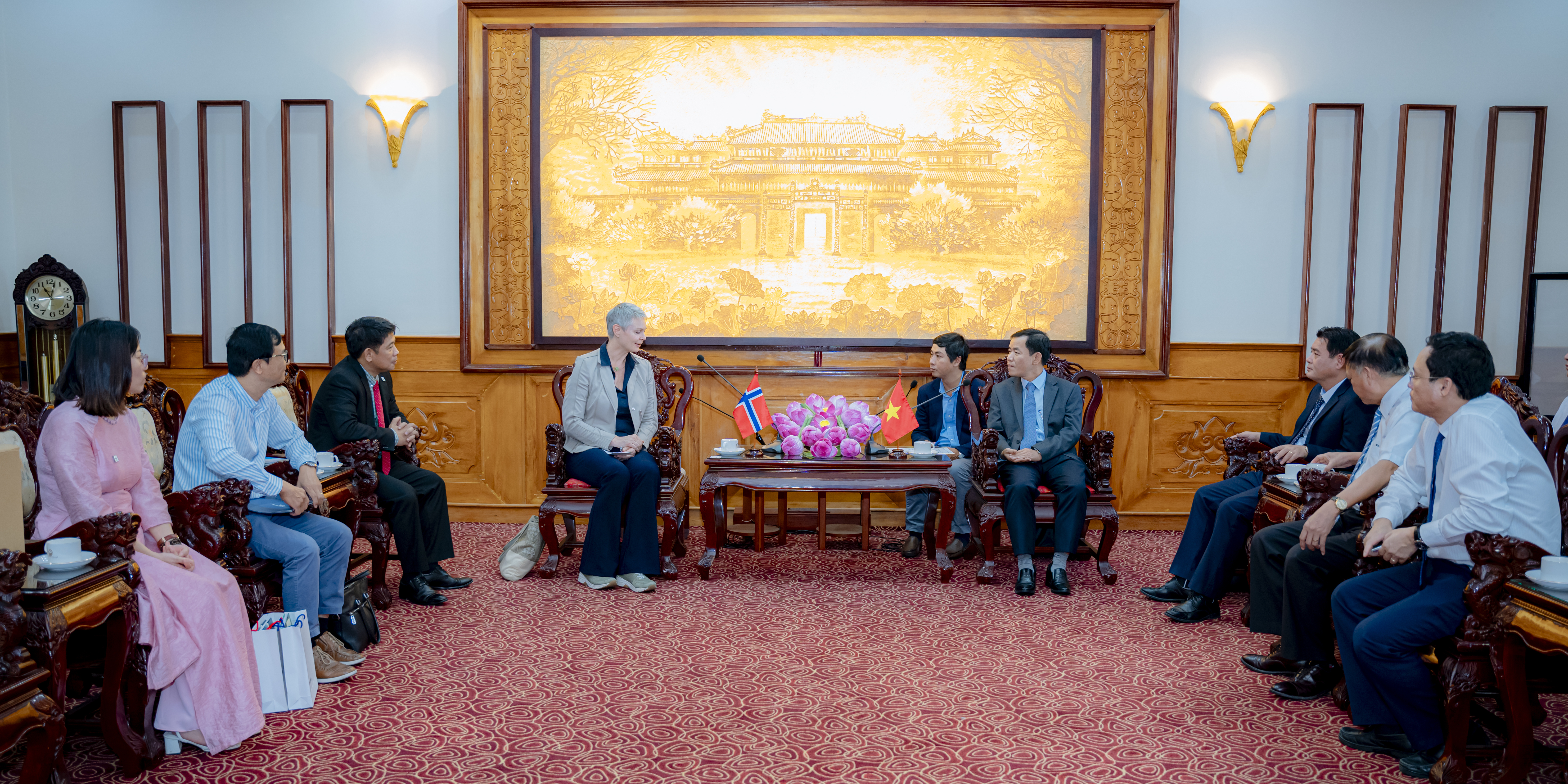 Lãnh đạo tỉnh tiếp xã giao Đại sứ Vương quốc Na Uy tại Việt Nam