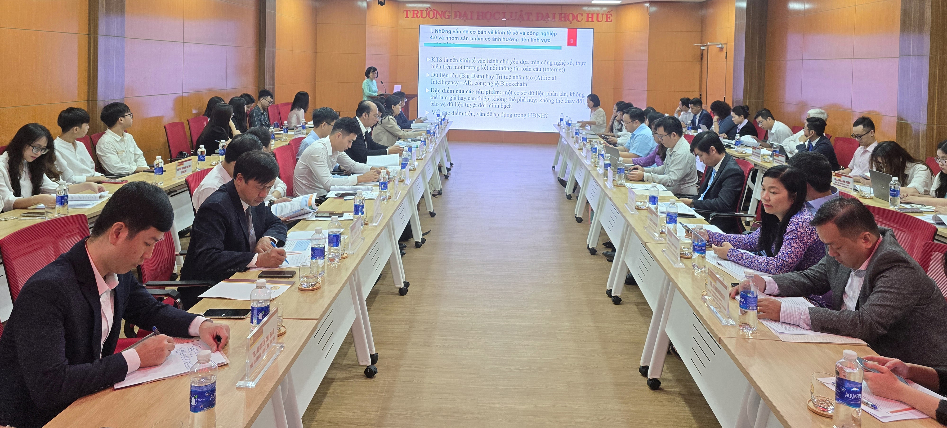 Pháp luật về ngân hàng và hoạt động ngân hàng trong nền kinh tế số