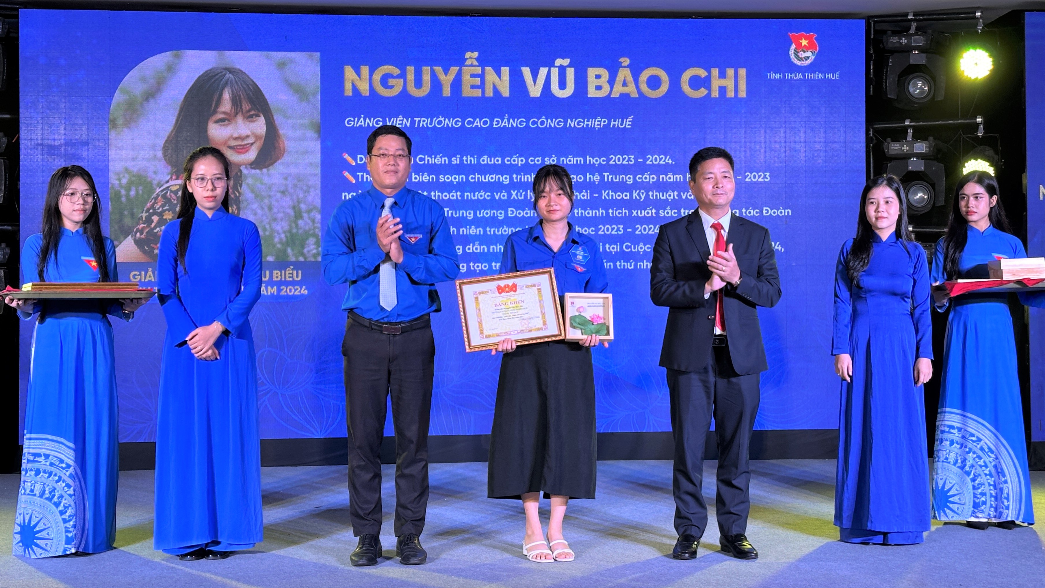 Tuyên dương 26 giáo viên, giảng viên trẻ tiêu biểu