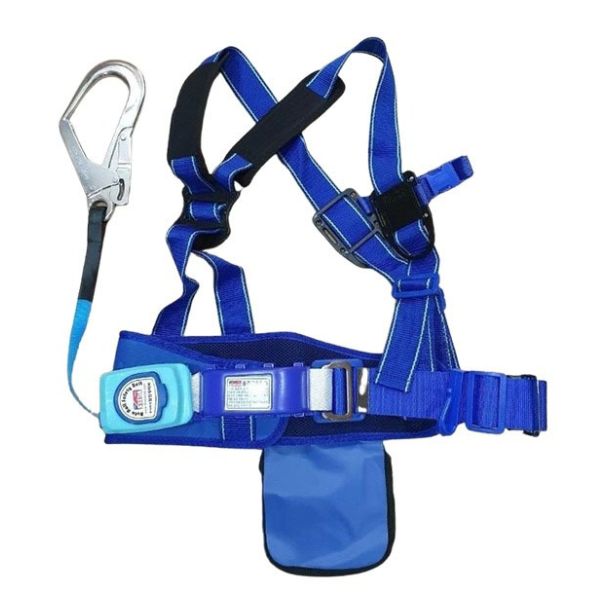 Dây Đai An Toàn Bảo Vệ Người Lao Động Khi Làm Việc Trên Cao