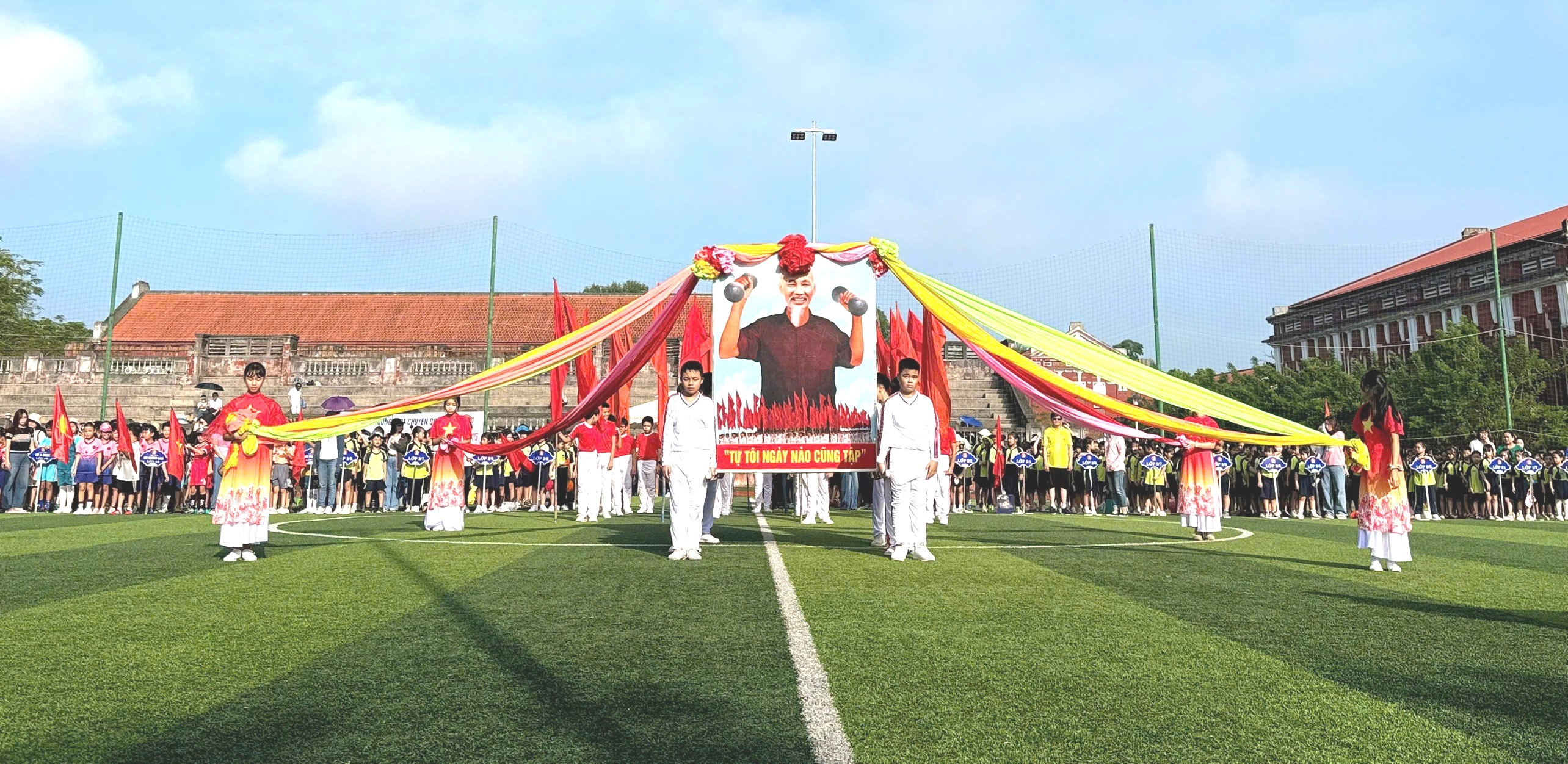 600 vận động viên học sinh tham gia Hội khỏe Phù Đổng cấp cơ sở