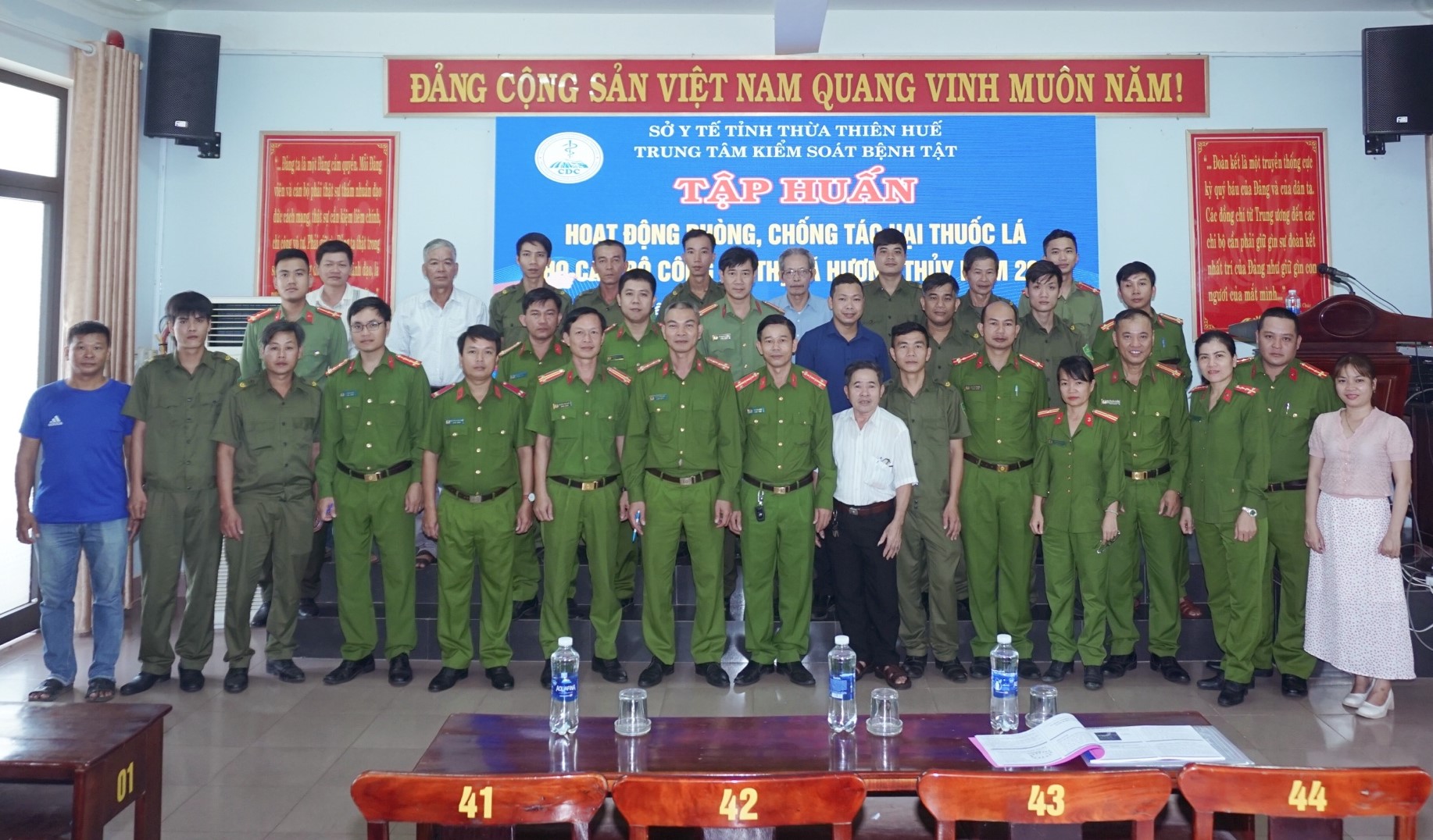 Tập huấn phòng chống tác hại thuốc lá cho 40 chiến sĩ công an TX Hương Thủy