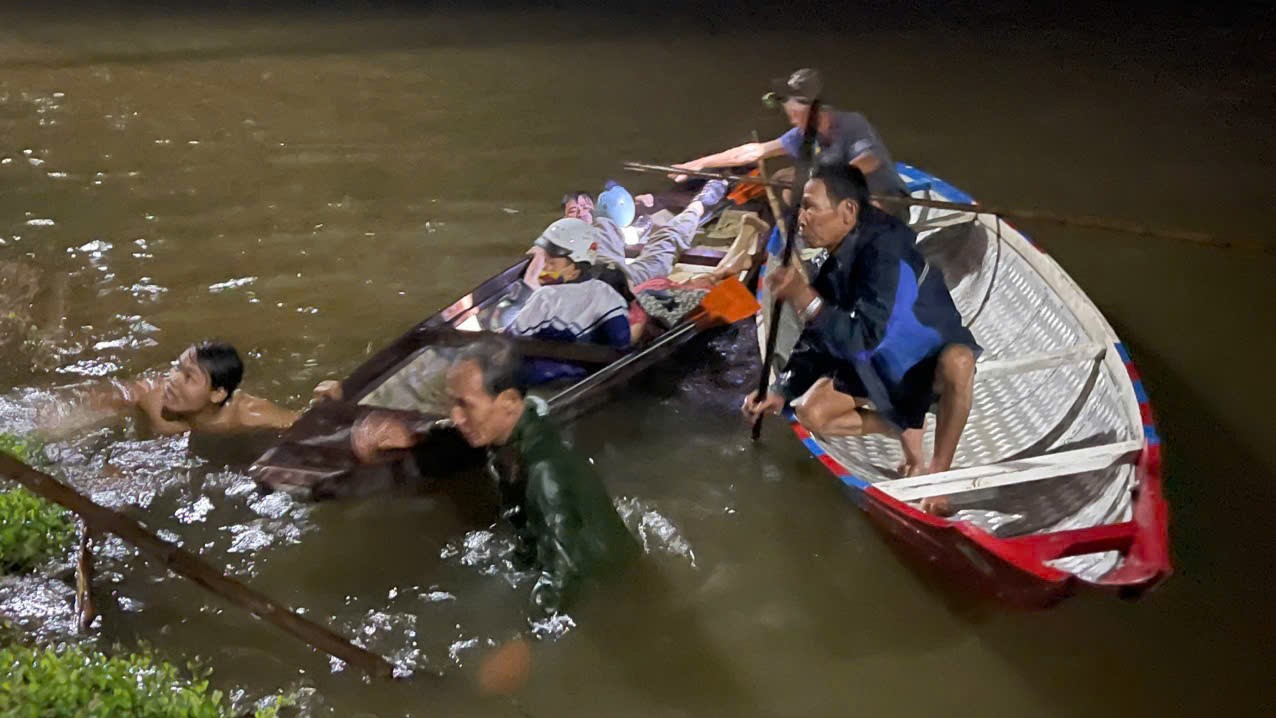 Kịp thời cứu 3 người bị đuối nước