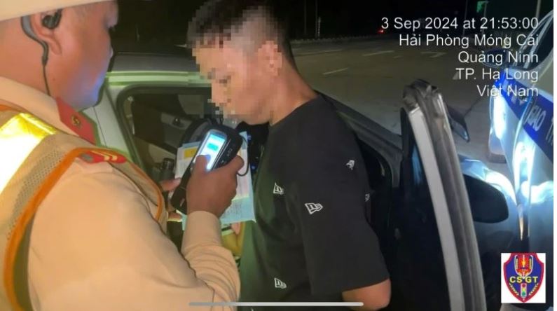 Từ 2025, phải kiểm tra kiến thức để phục hồi điểm giấy phép lái xe