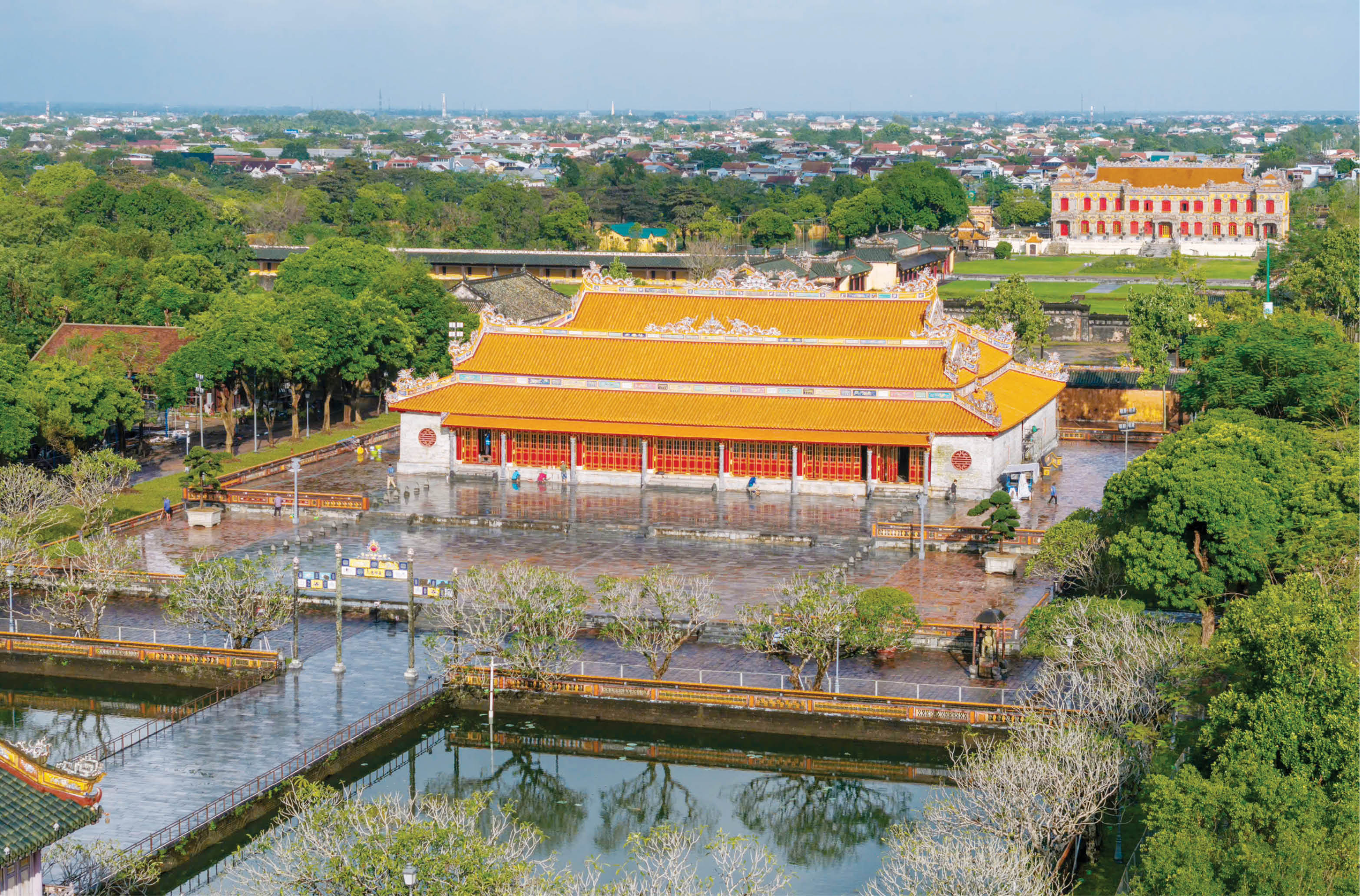Uy nghi điện Thái Hòa