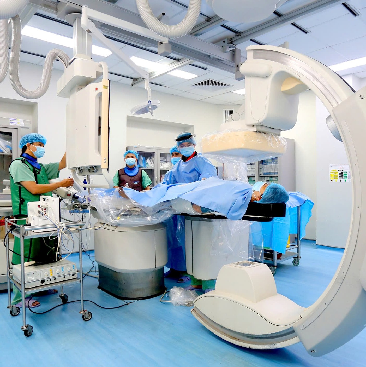 Y tế kỹ thuật cao Tạo đà bứt phá, vươn tầm