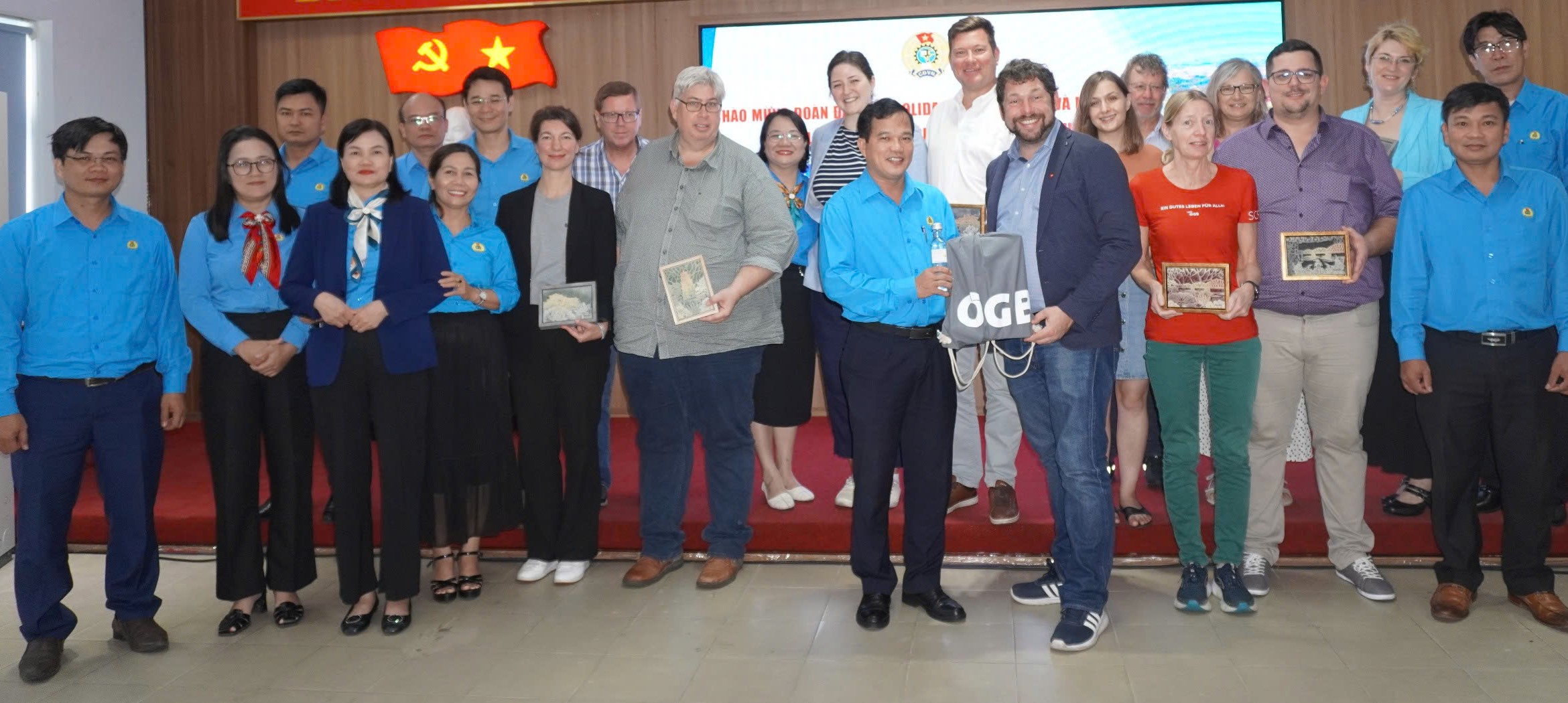 Thúc đẩy hợp tác, nâng cao đời sống cho đoàn viên, người lao động