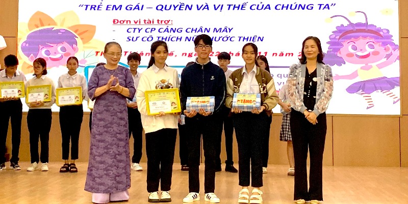 Thúc đẩy nhận thức về quyền và vị thế của trẻ em gái