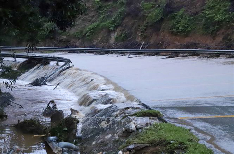 Thời tiết ngày 23 11 Mưa to khả năng gây ngập lụt tại vùng trũng Trung Bộ