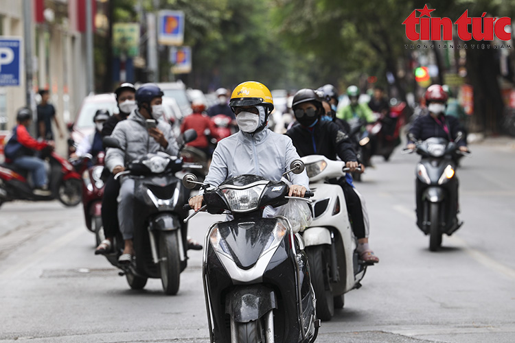 Thời tiết ngày 24 11 Không khí lạnh tràn về, Bắc Bộ và Bắc Trung Bộ trời chuyển lạnh