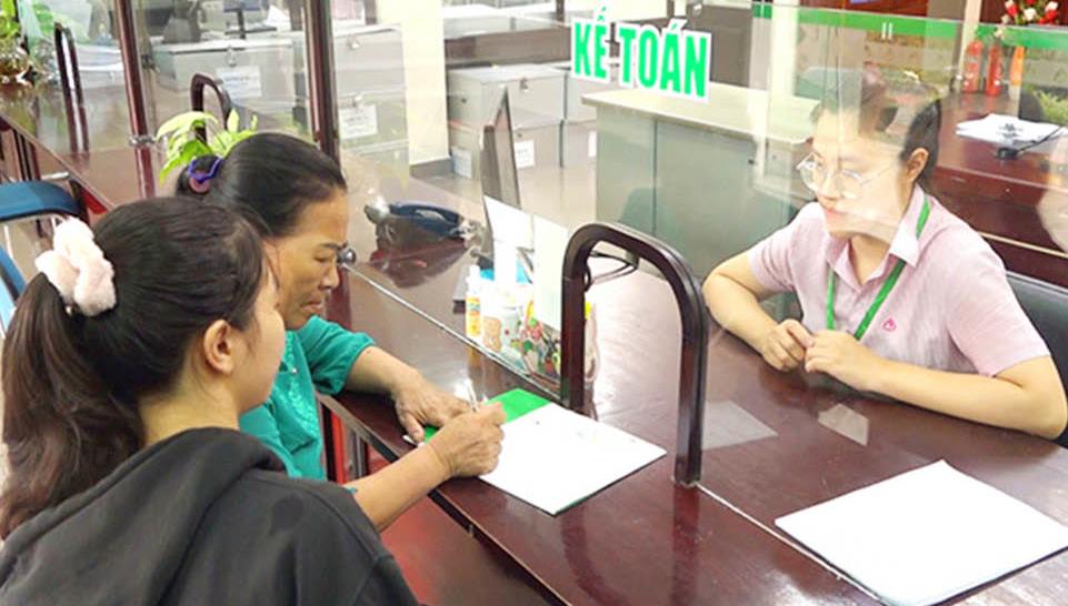 Cầu nối giúp người dân thoát nghèo