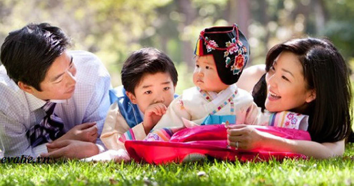 Hàn Quốc đẩy mạnh cân bằng công việc và cuộc sống để thúc đẩy tỷ lệ sinh