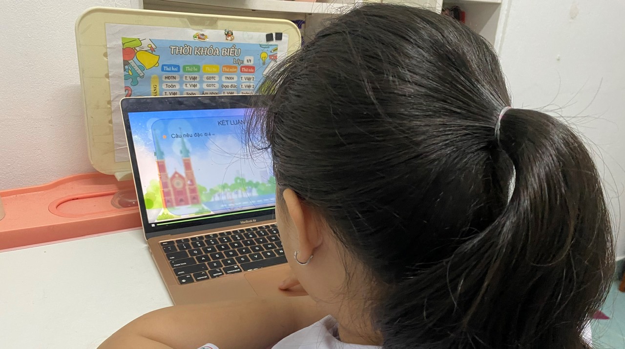 Bảo vệ trẻ em trên môi trường mạng