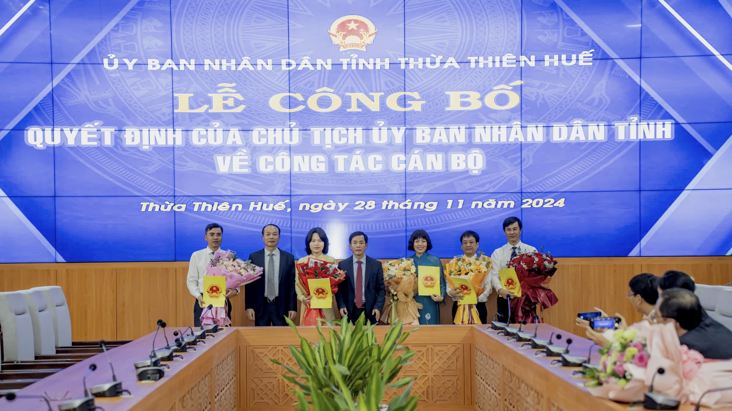 Điều động, bổ nhiệm lãnh đạo các sở