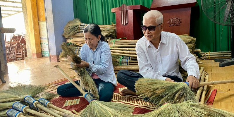 Duy trì hỗ trợ, chăm sóc, bảo trợ xã hội cho người mù