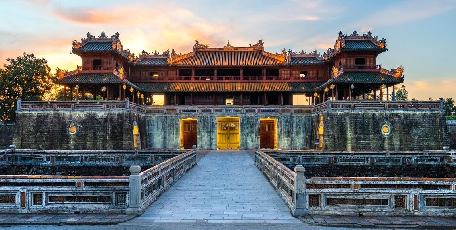 Lịch trình tour Huế từ Đà Nẵng giá rẻ chất lượng của TourDaNangCity