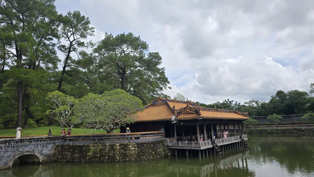 Tu bổ, phục hồi lăng vua Tự Đức