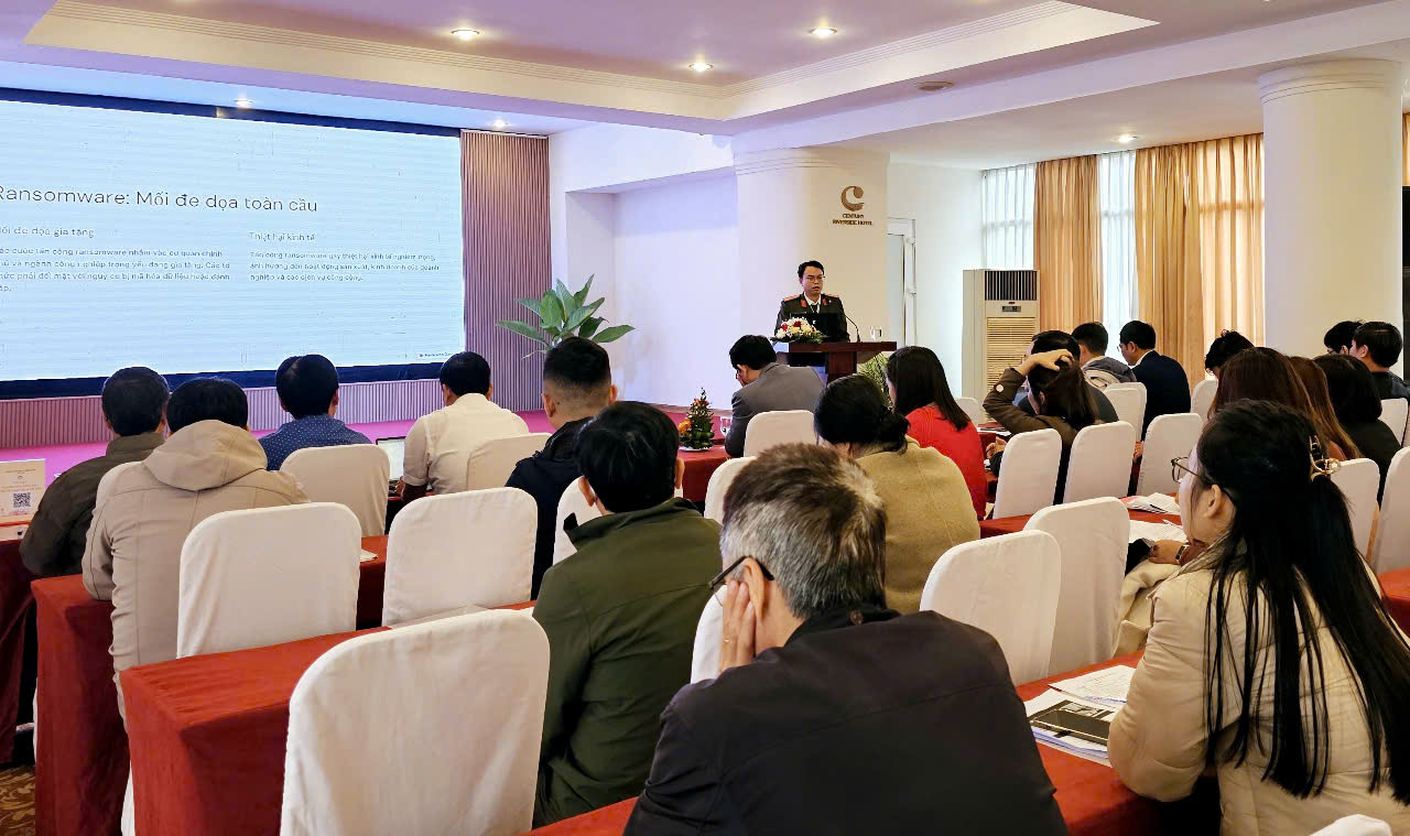 Tập huấn chuyển đổi số cho hơn 170 cán bộ ngành y