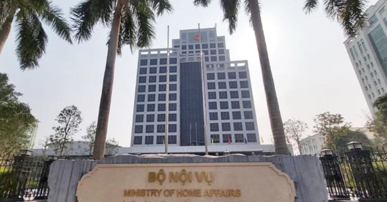 Bộ Nội vụ thông tin chính thức về chế độ, chính sách đối với công chức, viên chức sau sắp xếp bộ máy