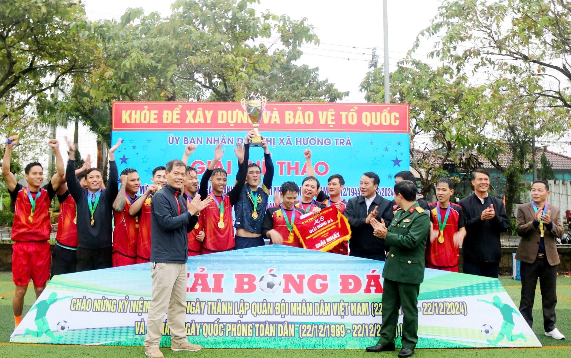 Hương Trà Sôi nổi giải thể thao chào mừng Ngày thành lập Quân đội Nhân dân Việt Nam