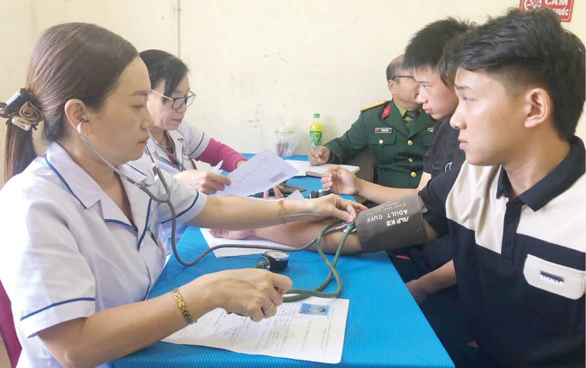 Xử lý nghiêm việc lợi dụng xăm hình để trốn nghĩa vụ quân sự