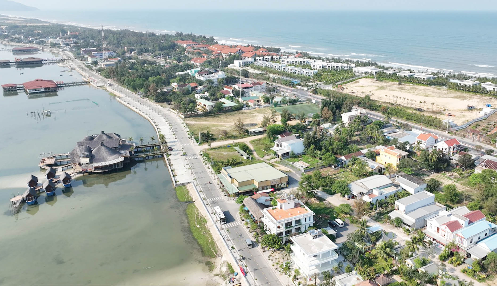 Sáp nhập huyện Nam Đông - Phú Lộc Đoàn kết, đồng thuận