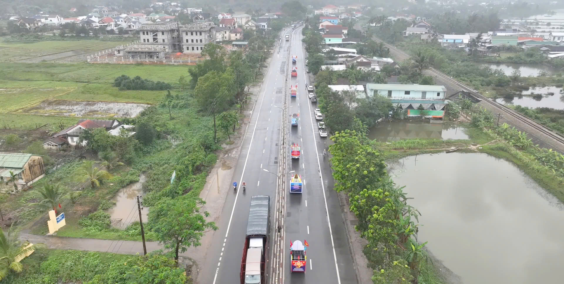 Kỳ họp thứ 9 của HĐND huyện quyết nghị nhiều vấn đề quan trọng