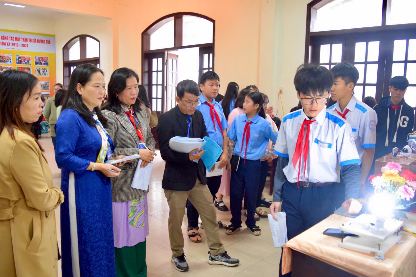 Đánh thức tiềm năng sáng tạo, đam mê nghiên cứu trong học sinh