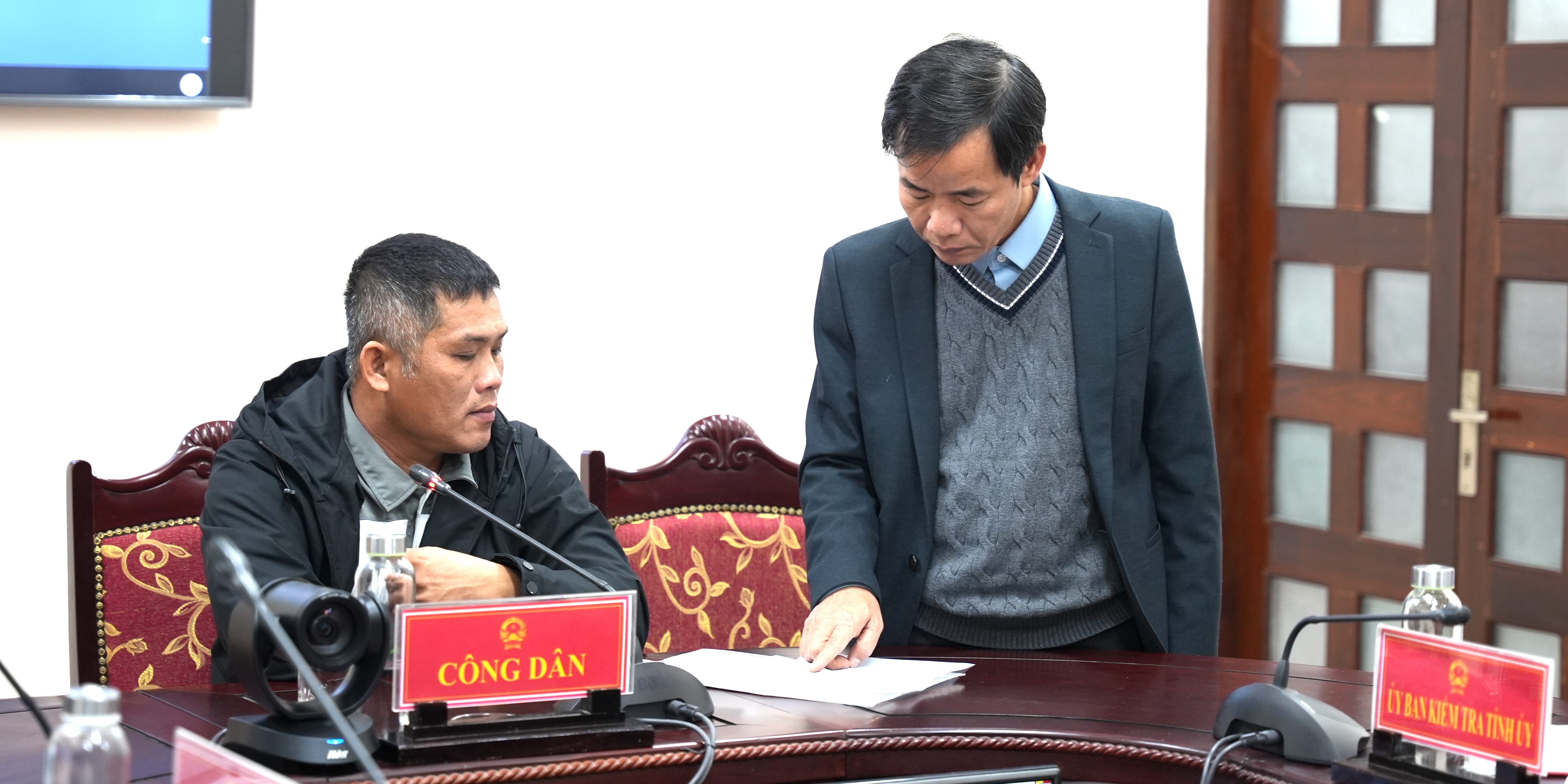 Phải có thời hạn trả lời các kiến nghị của công dân