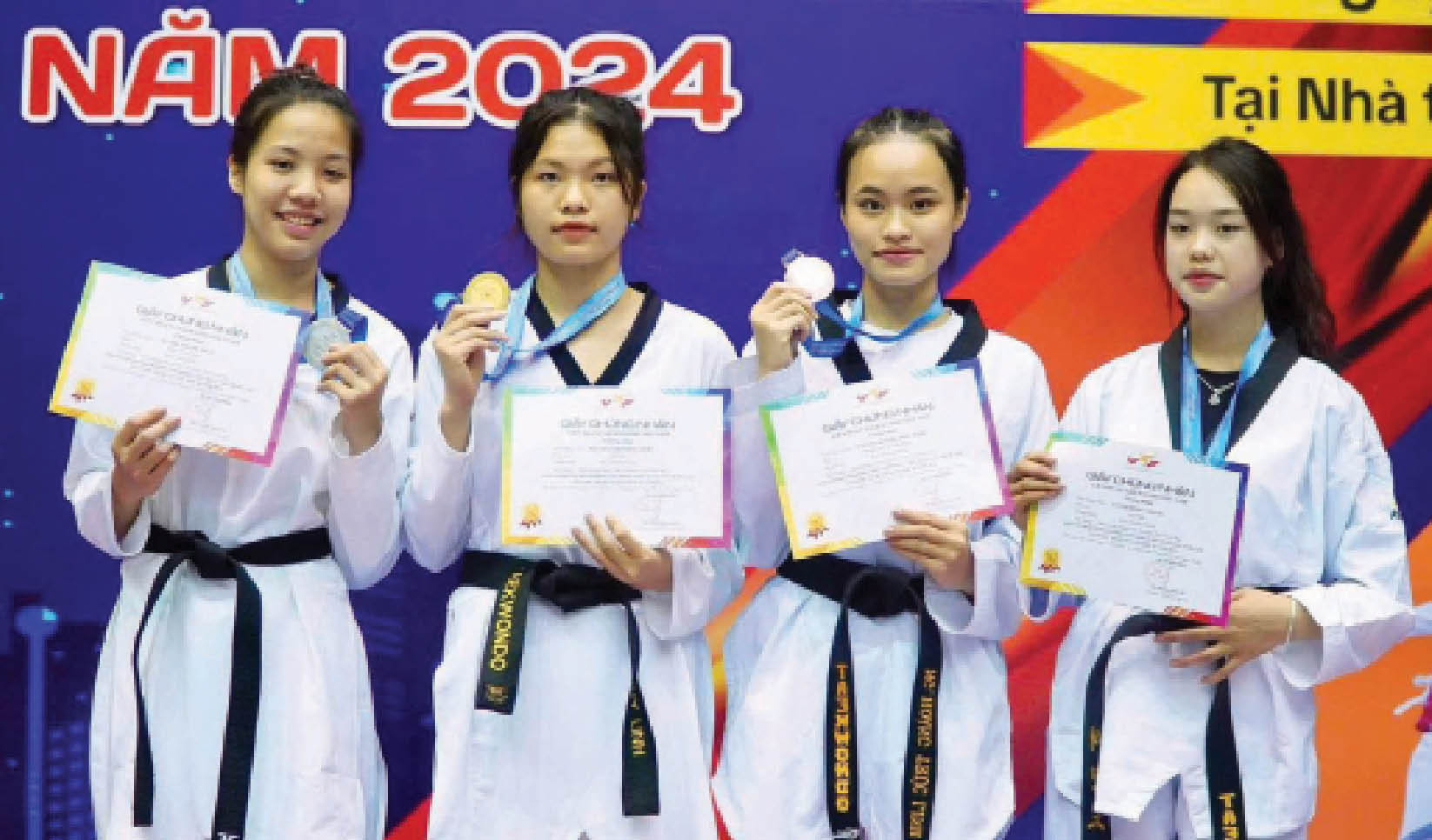 Đột phá trong giai đoạn mới