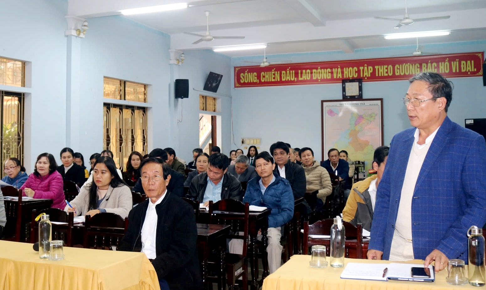 Bí thư Thị ủy Hương Trà đối thoại, giải quyết một số kiến nghị của người dân