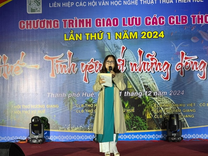 Giao lưu các câu lạc bộ thơ xứ Huế mừng thành phố mới