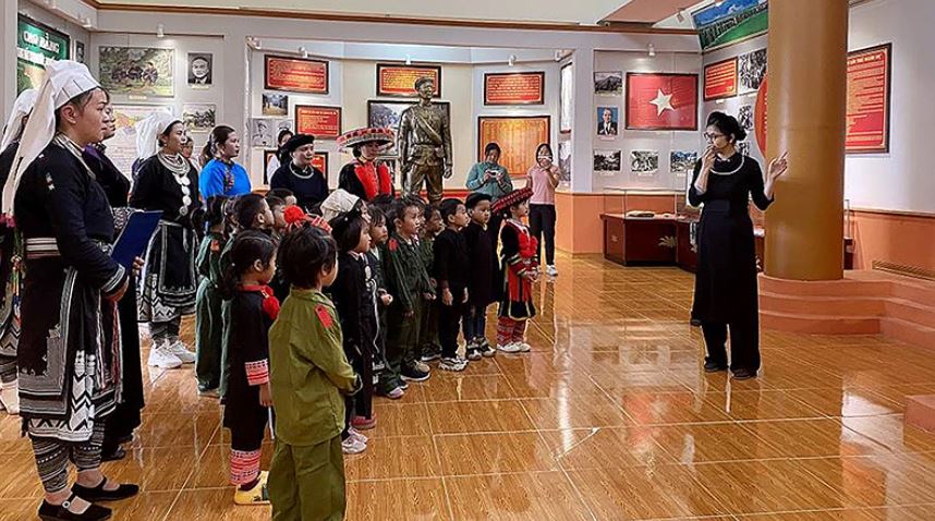 Dưới tán rừng thiêng, nơi Quân đội ta ra đời