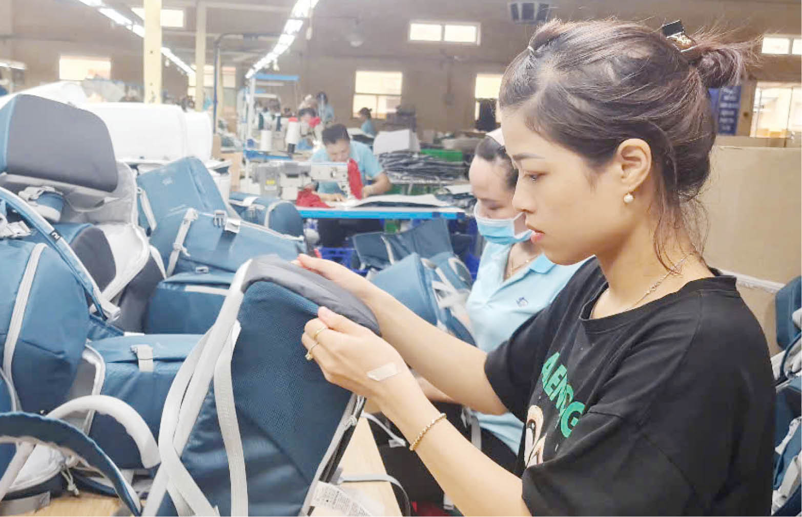 Không phải “gồng mình” thưởng tết