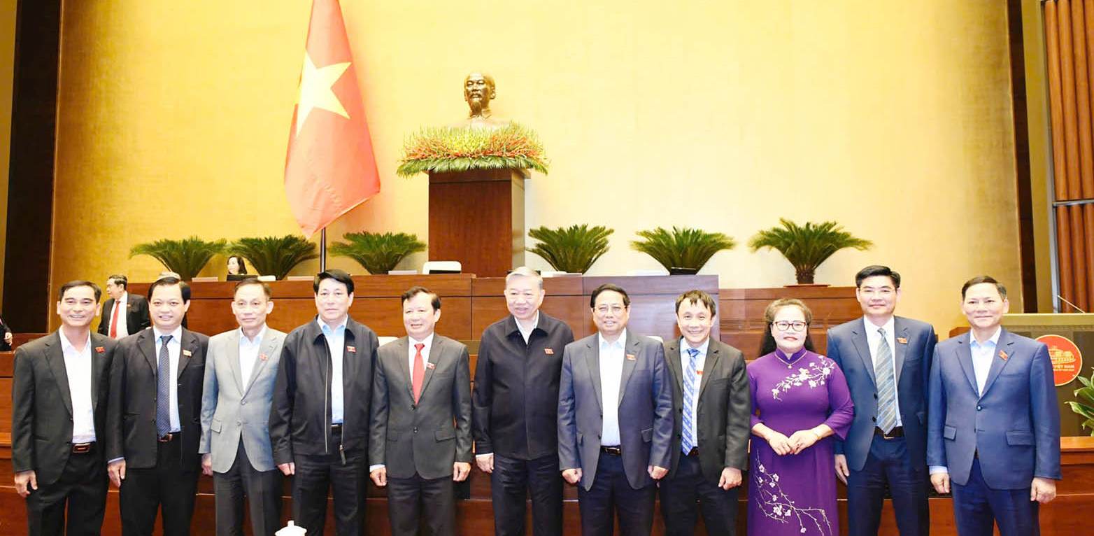 Trước thời khắc lịch sử thành lập thành phố Huế trực thuộc Trung ương