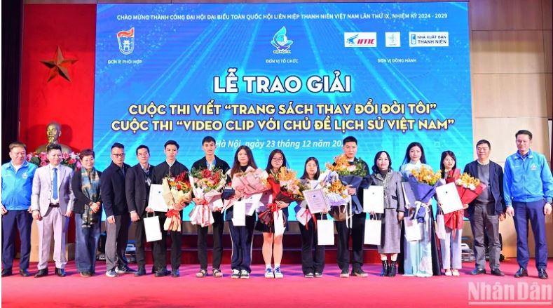 Nhiều tác phẩm về tinh thần cách mạng tuổi trẻ giành giải cuộc thi Trang sách thay đổi đời tôi