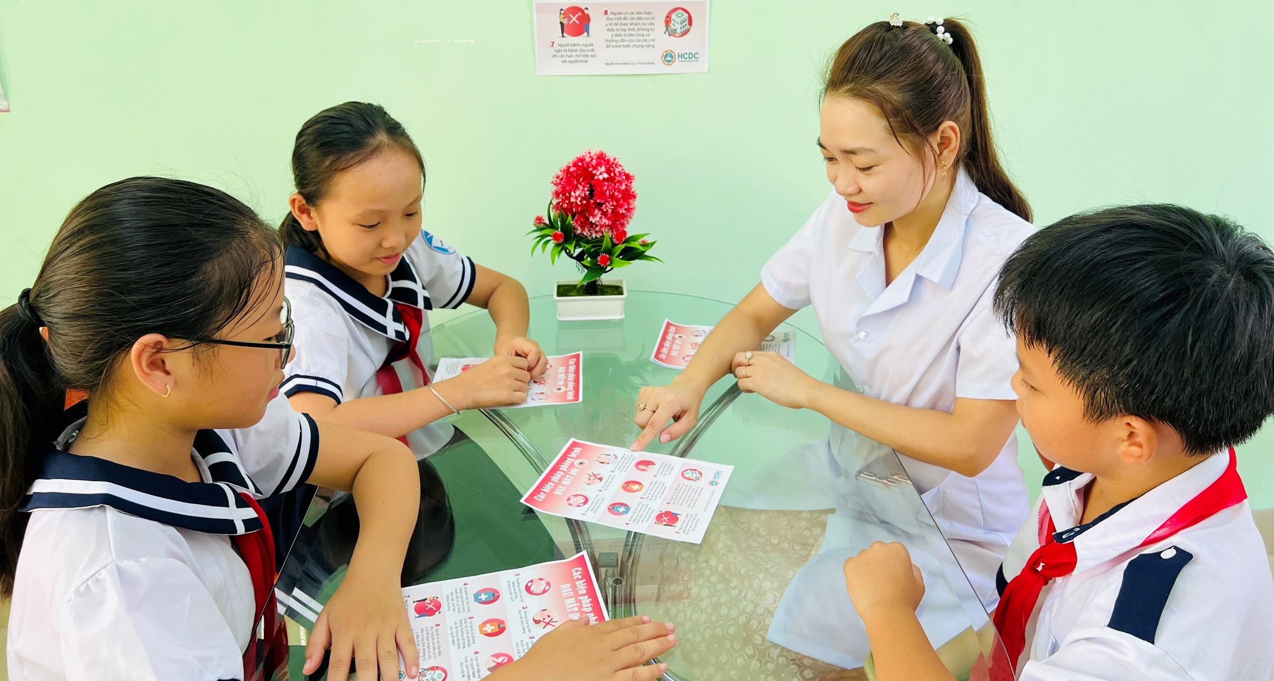 Chăm sóc sức khỏe ban đầu cho học sinh