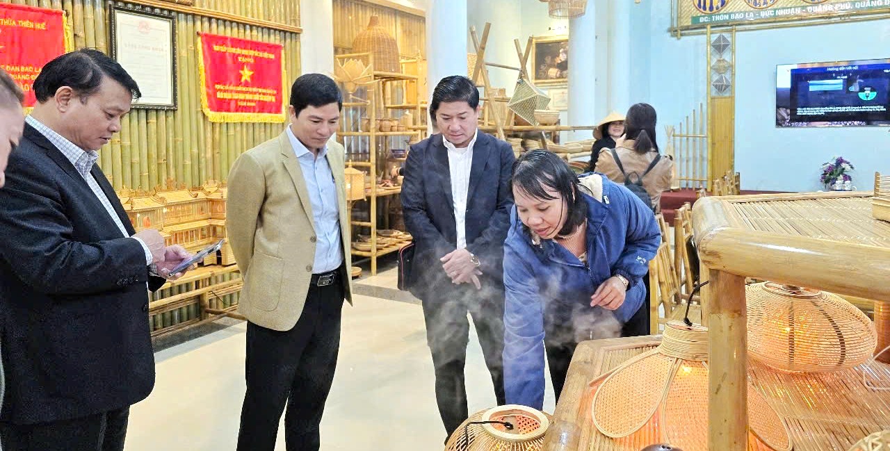 Liên minh HTX Việt Nam đánh giá cao sản phẩm của HTX mây tre đan Bao La