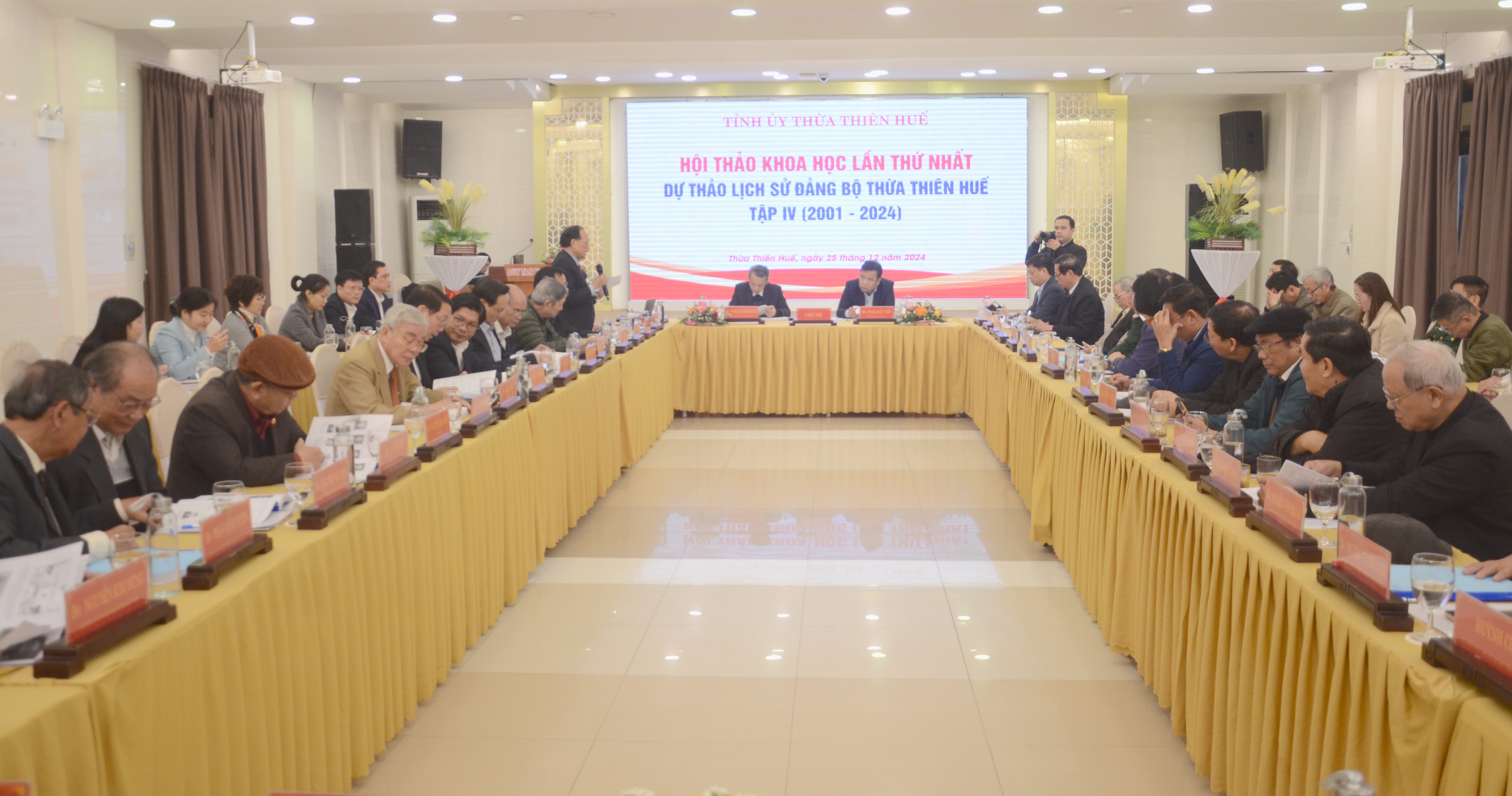 Góp ý hoàn thiện lịch sử Đảng bộ Thừa Thiên Huế tập IV