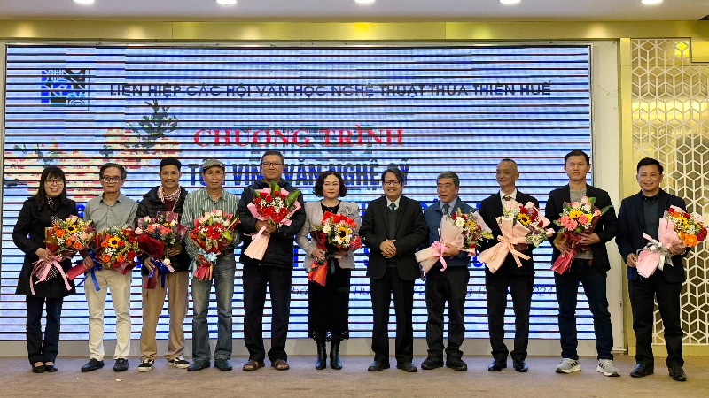 Tôn vinh cống hiến của văn nghệ sĩ năm 2024