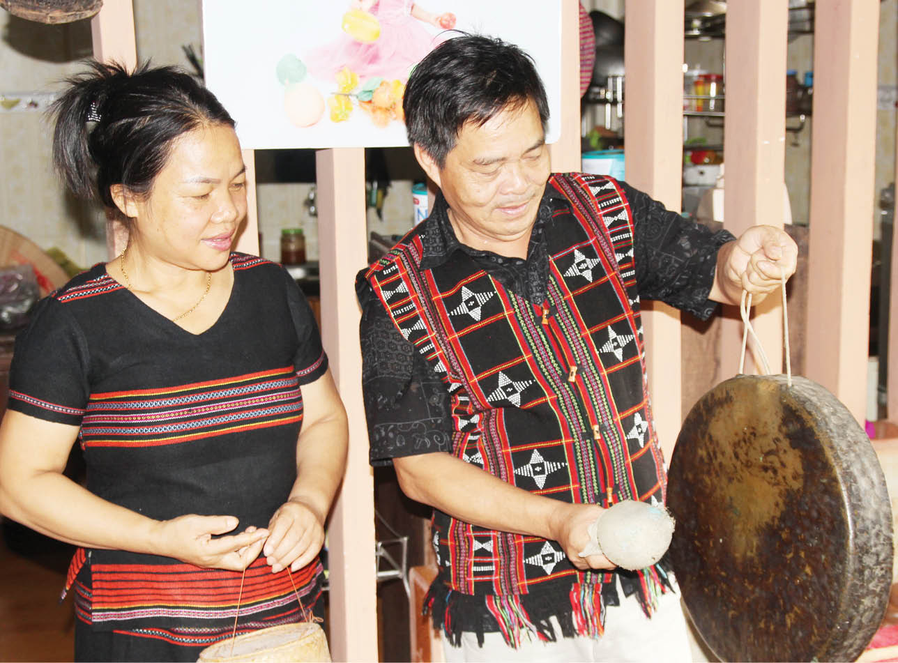 Giữ lửa truyền thống giữa đại ngàn