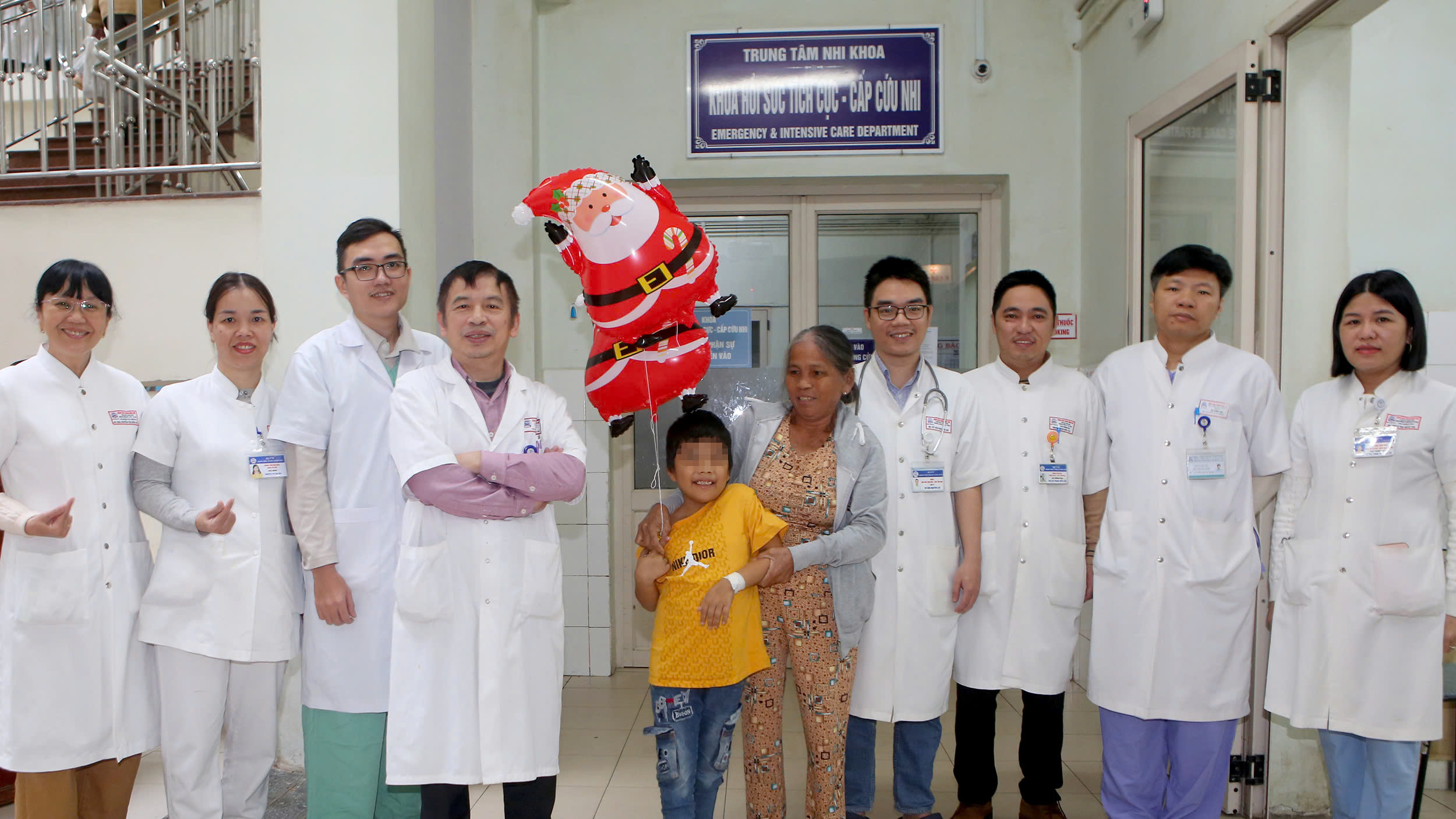 Nỗ lực giành lại sự sống cho trẻ ngộ độc thuốc trừ sâu đã hai lần ngưng tim