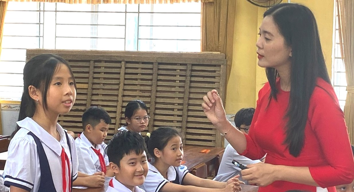 Luật Nhà giáo  sự mong chờ của giáo viên