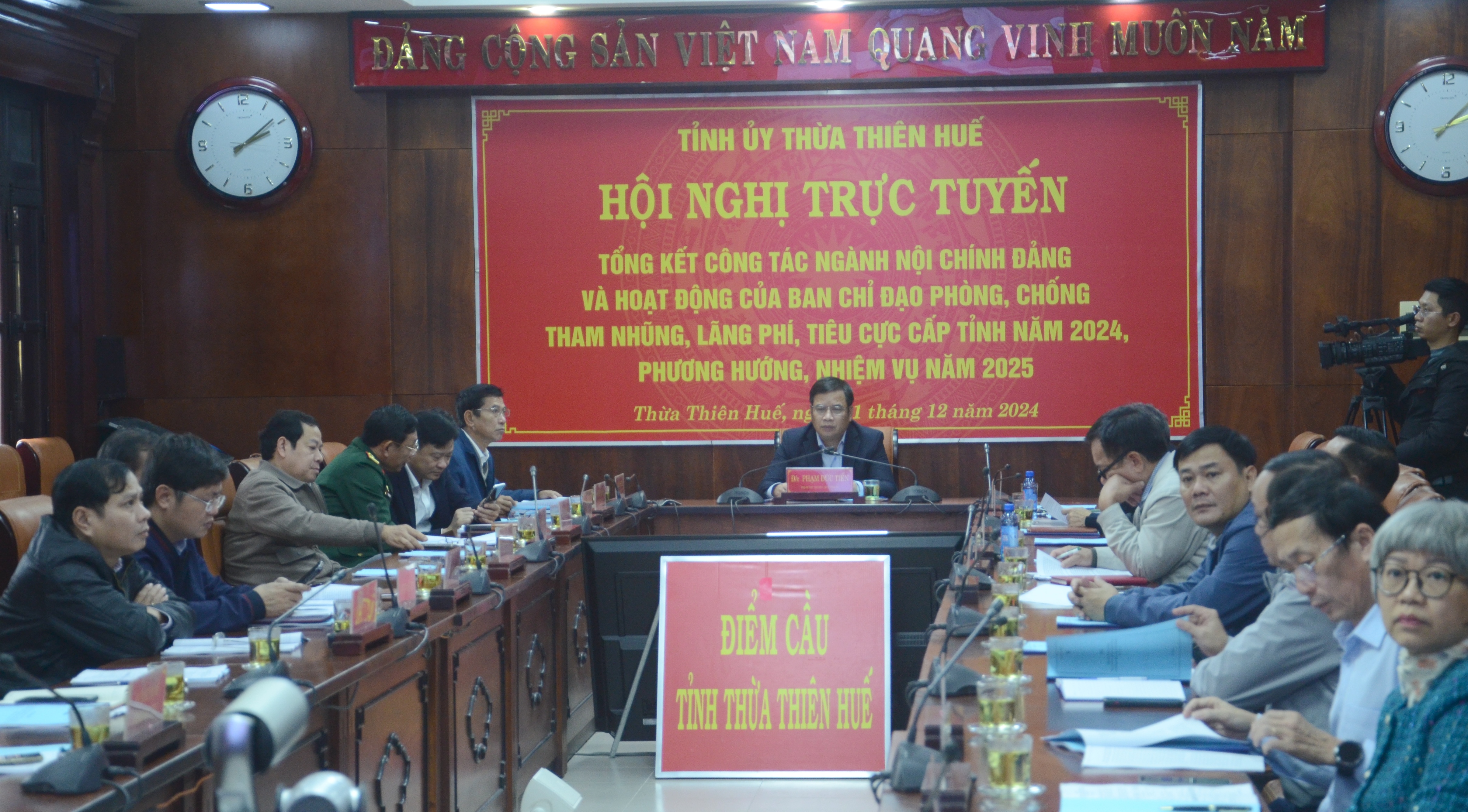 Tạo chuyển biến trong phòng chống tham nhũng, lãng phí, tiêu cực