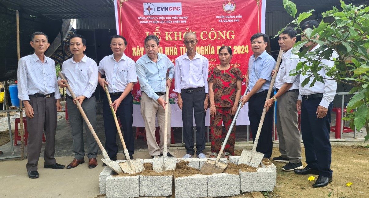 Quảng Điền xây dựng, sửa chữa 42 nhà “Đại đoàn kết”