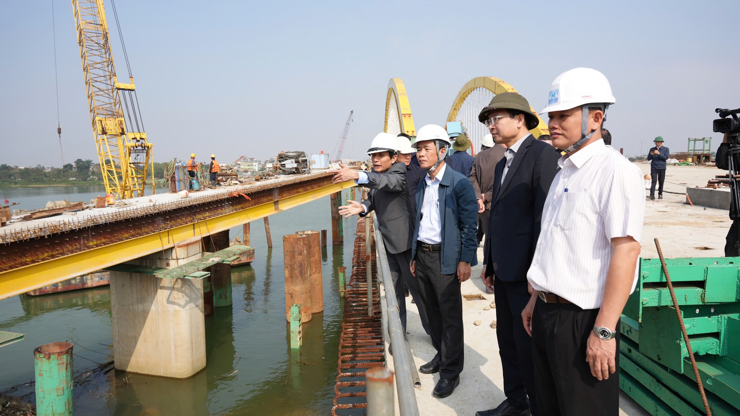 Đảm bảo thông tuyến cầu vượt sông Hương vào ngày 26 3