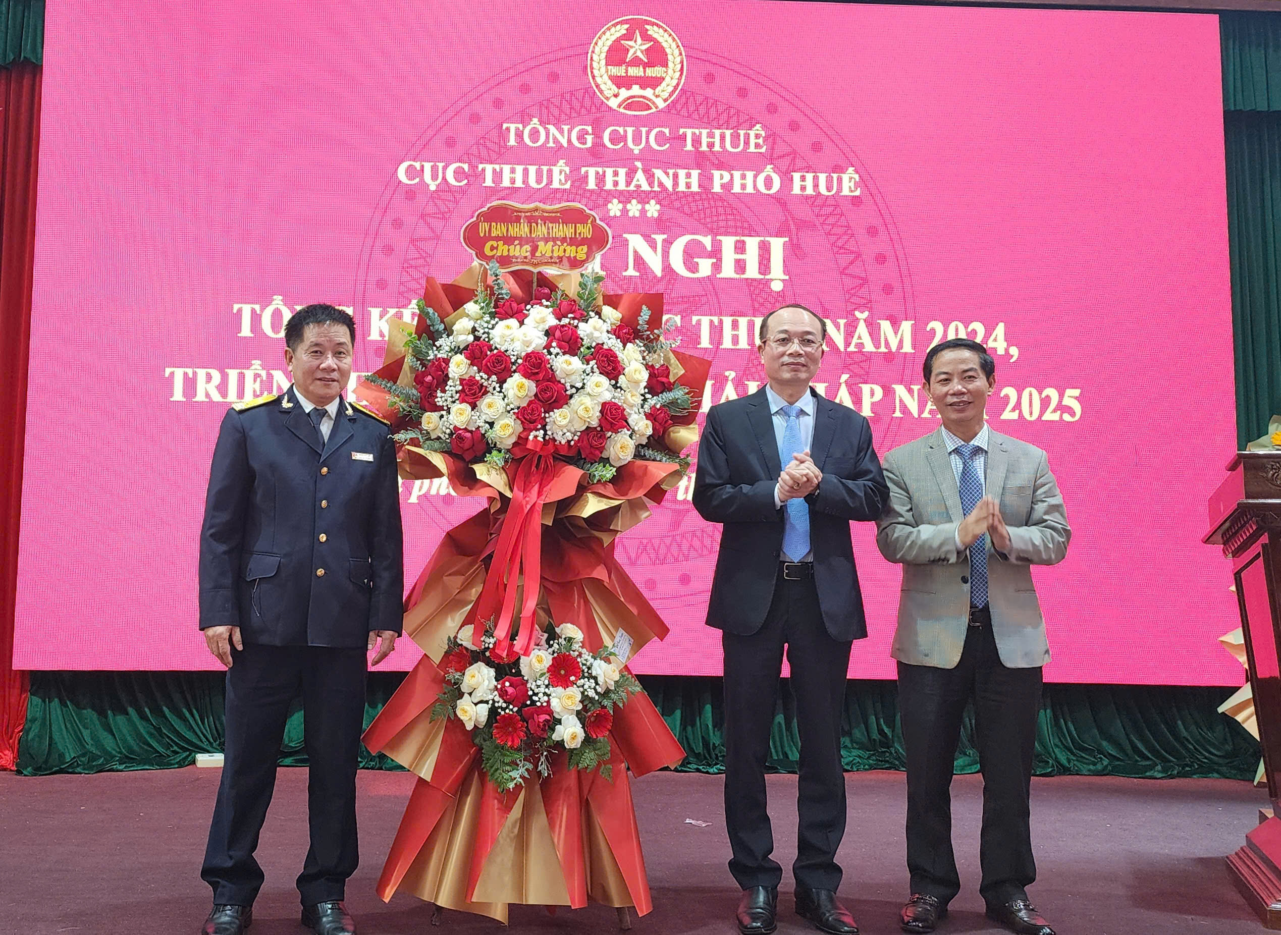 Phấn đấu thu nội địa năm 2025 đạt 12 500 tỷ đồng