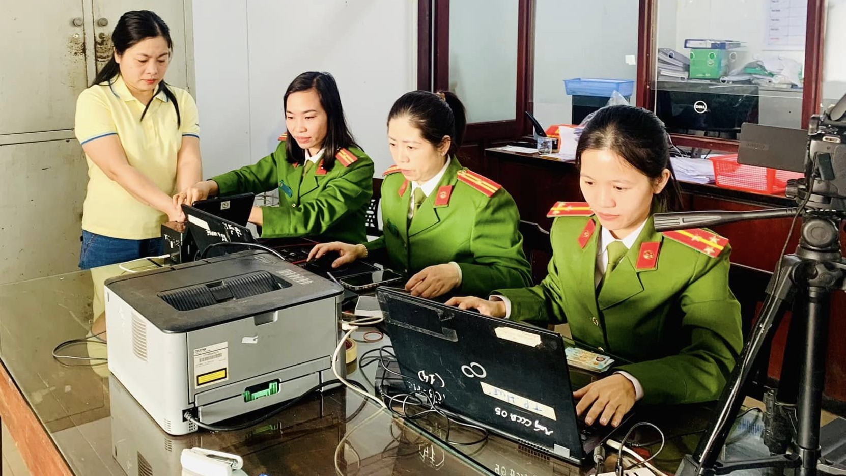 Đẩy nhanh tiến độ cấp đổi thẻ căn cước công dân