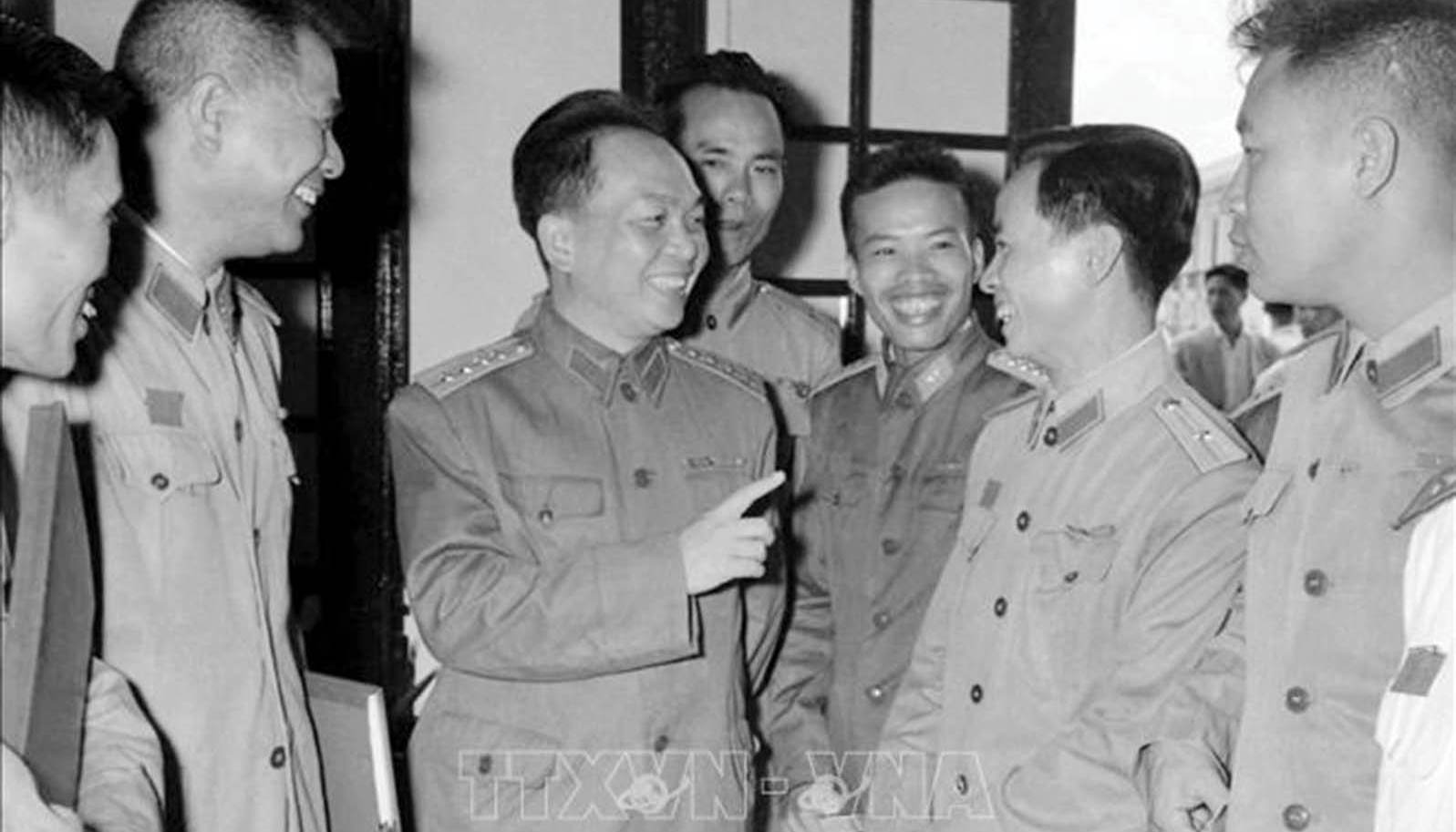 10 vị tướng đầu tiên của Quân đội nhân dân Việt Nam